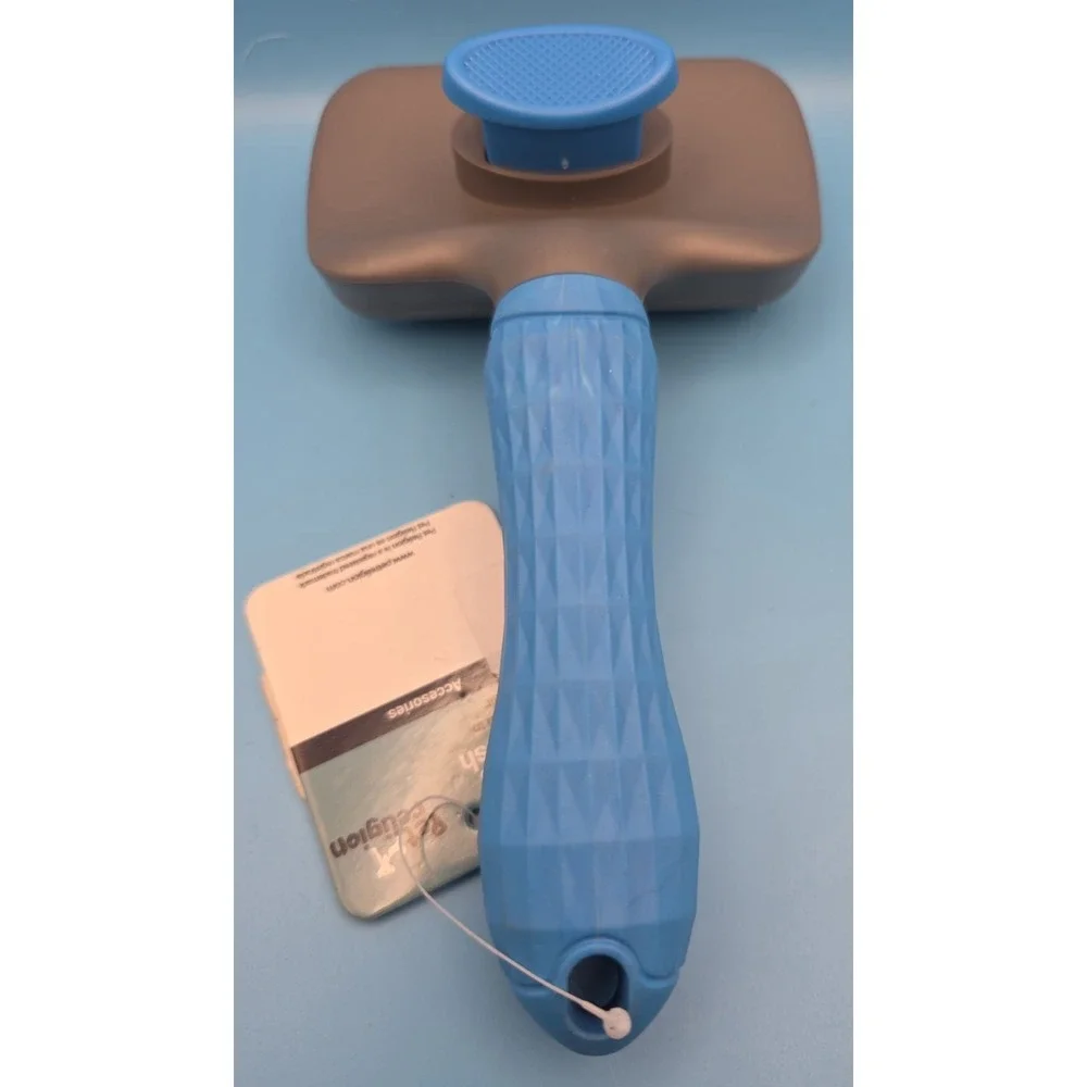 True Religion Self Cleaning Pet Brush Blue New With‎ Tags #0356